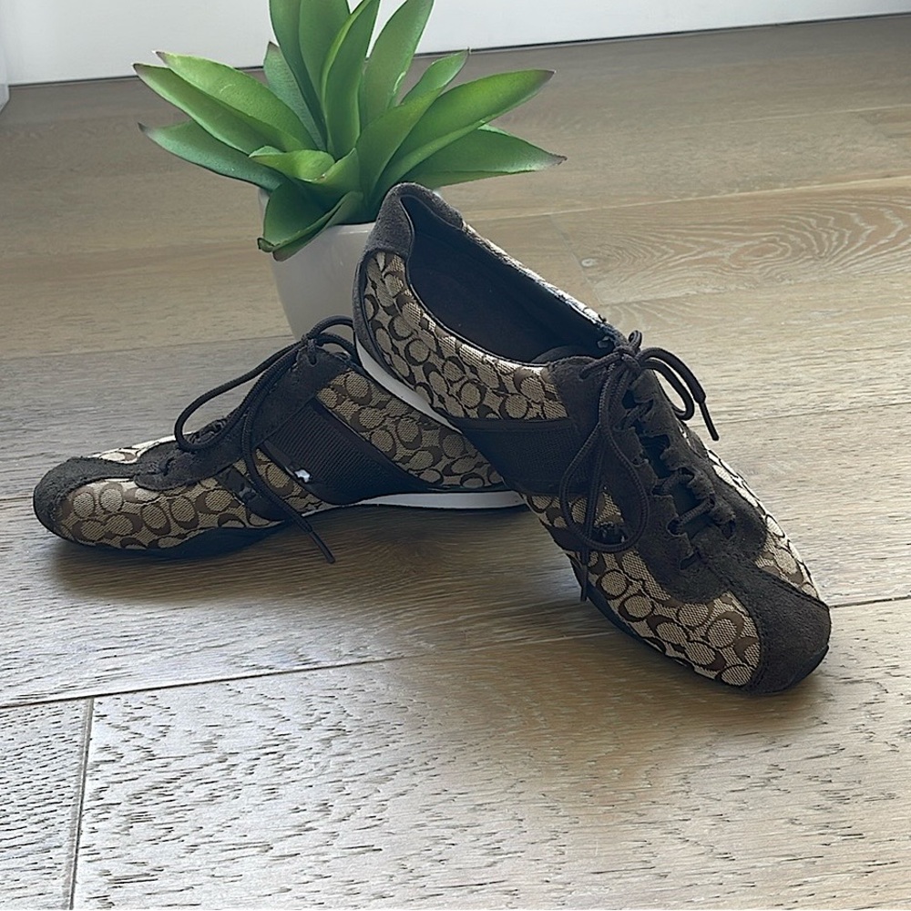 NWO tags Coach sneakers
